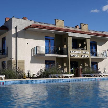 Sierra Hotel Тбилиси Экстерьер фото