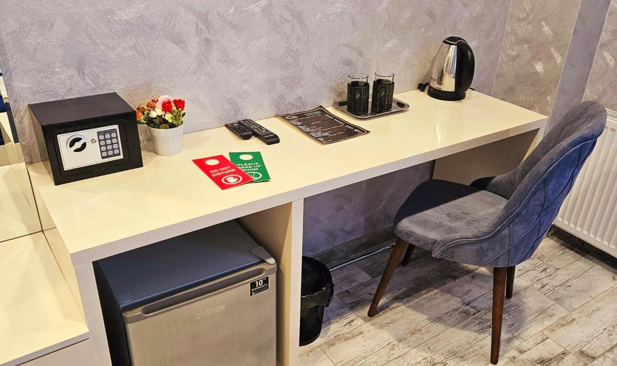 Sierra Hotel Тбилиси Экстерьер фото