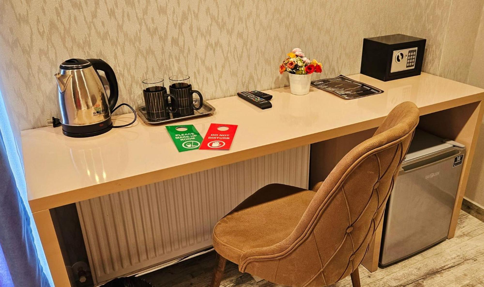 Sierra Hotel Тбилиси Экстерьер фото