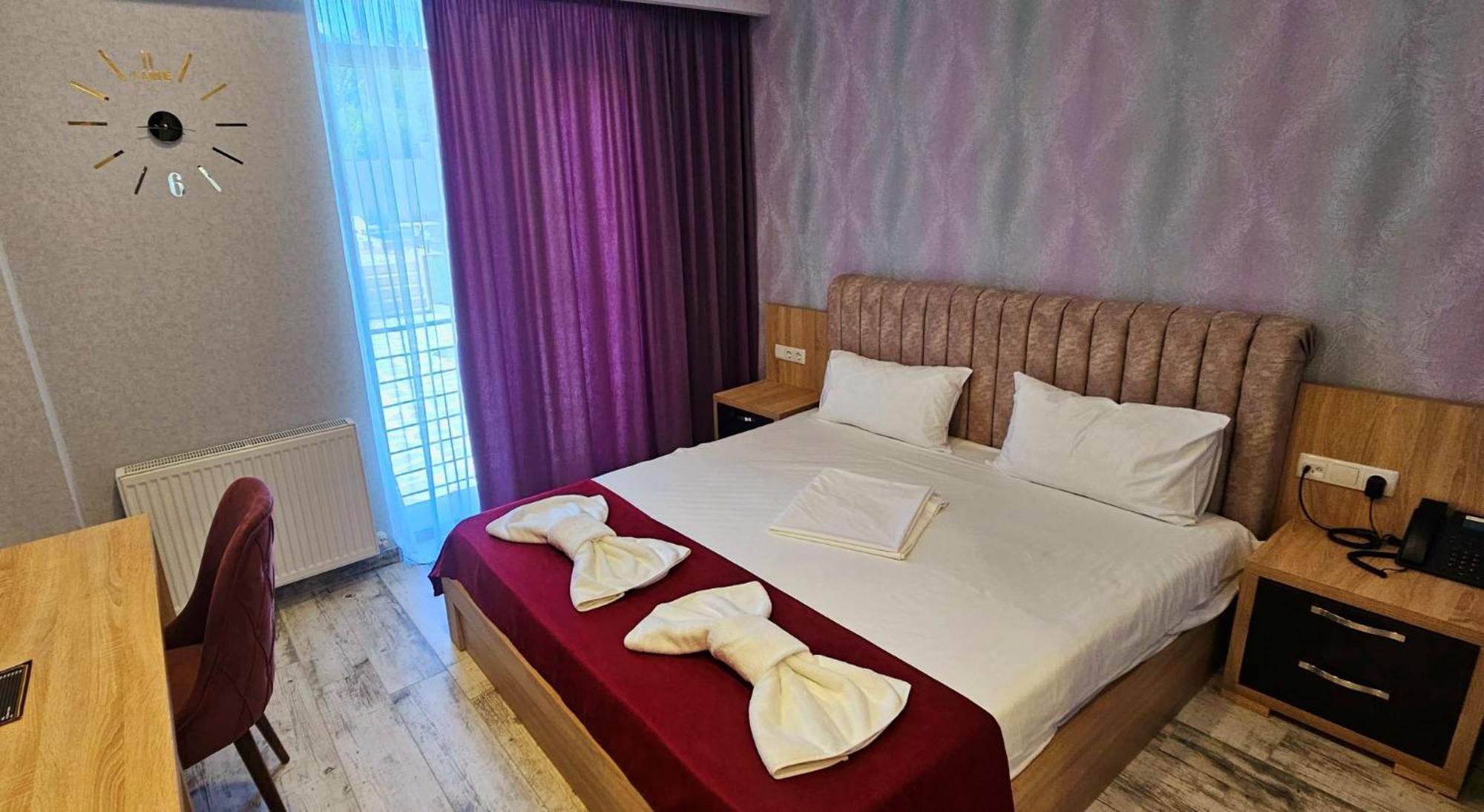 Sierra Hotel Тбилиси Экстерьер фото