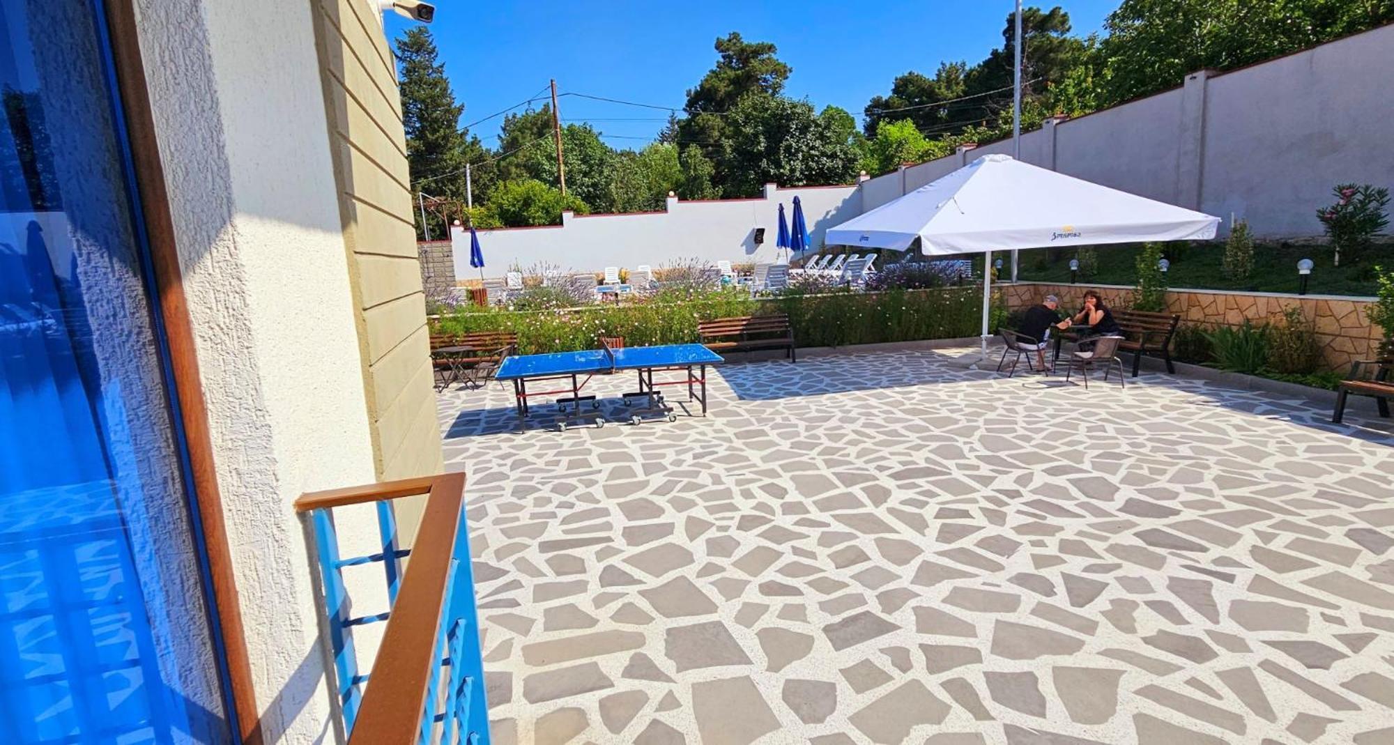 Sierra Hotel Тбилиси Экстерьер фото