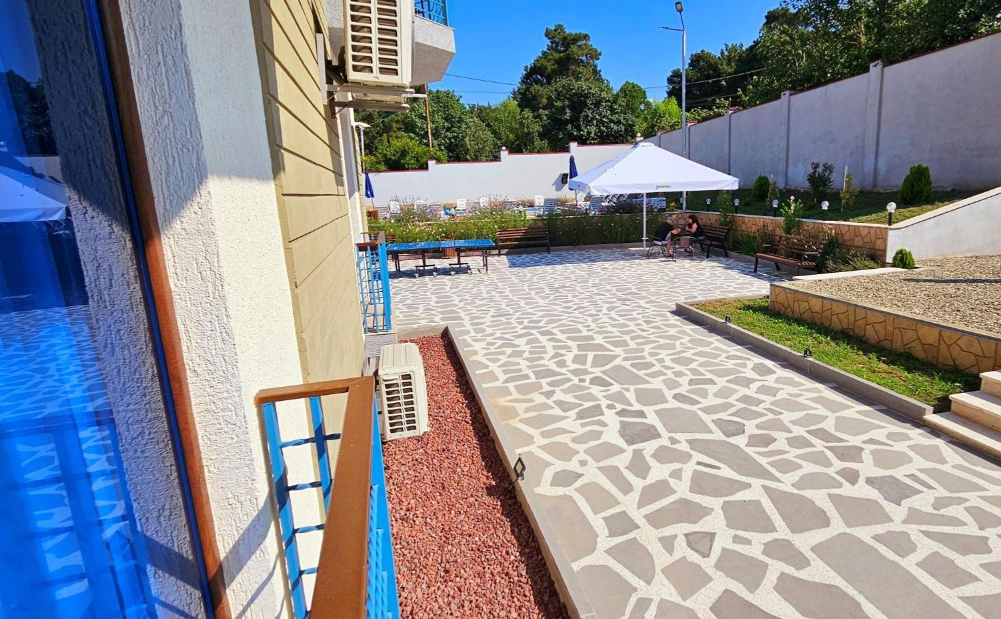 Sierra Hotel Тбилиси Экстерьер фото